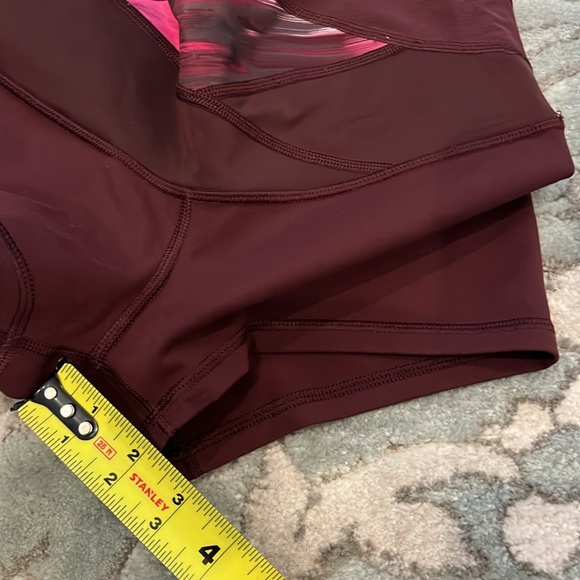 Lululemon shorts - Picture 9 of 10